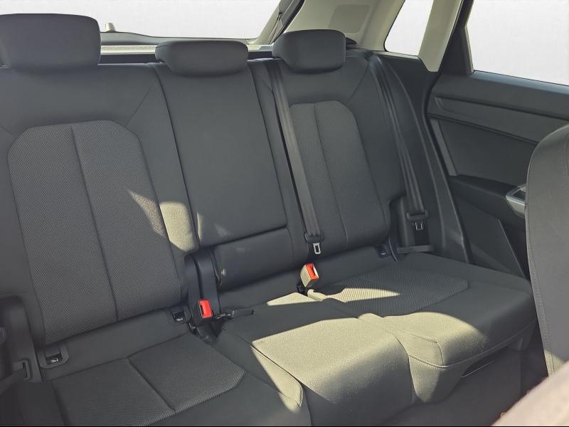 Audi Q3 advanced – image 16 of 21