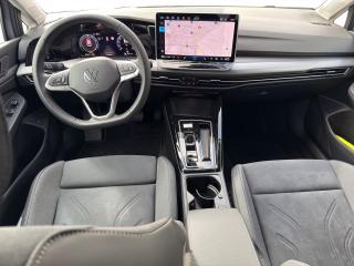 Volkswagen Golf Style – image 5 of 15