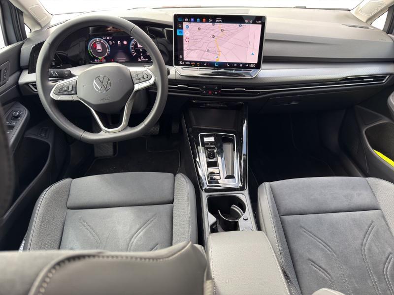 Volkswagen Golf Style – image 5 of 15