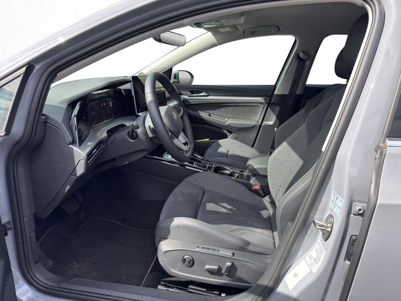 Volkswagen Golf Style – image 12 of 15