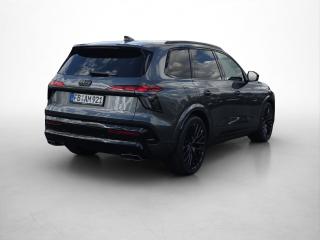 Audi Q7 S line – image 2 of 18