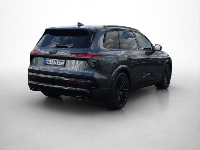 Audi Q7 S line – image 2 of 18