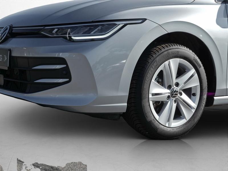 Volkswagen Golf LIFE – image 13 of 23