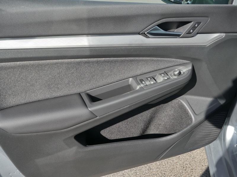 Volkswagen Golf LIFE – image 20 of 23
