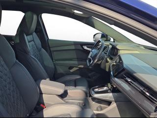 Audi Q4 e-tron S line – image 4 of 21