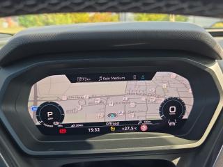 Audi Q4 e-tron S line – image 9 of 21