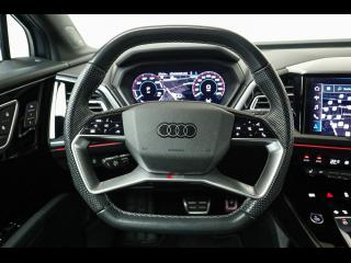 Audi Q4 Sportback e-tron S line – image 11 of 25