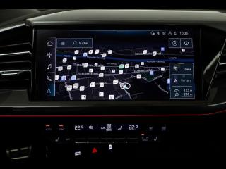 Audi Q4 Sportback e-tron S line – image 13 of 25