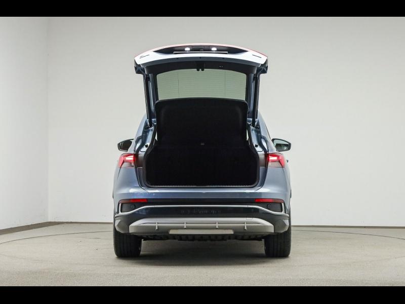Audi Q4 Sportback e-tron S line – image 6 of 25