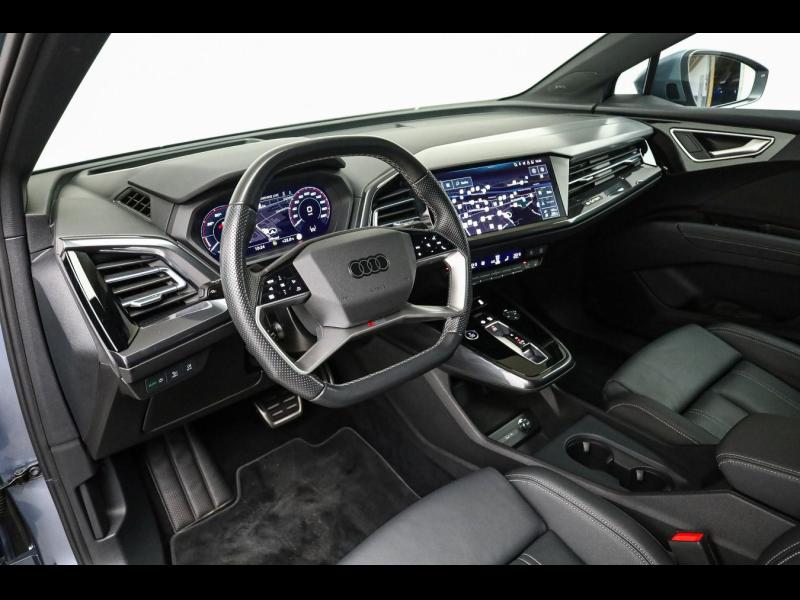 Audi Q4 Sportback e-tron S line – image 9 of 25