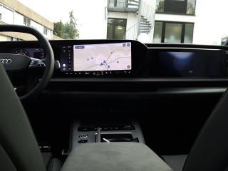 Audi Q7 S line – image 7 of 20