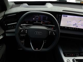 Audi Q7 S line – image 8 of 20