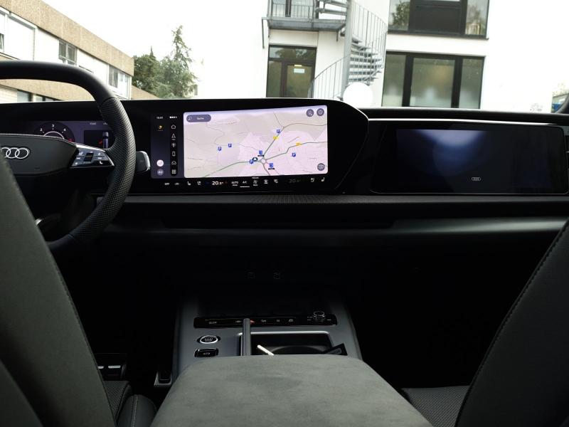 Audi Q7 S line – image 7 of 20