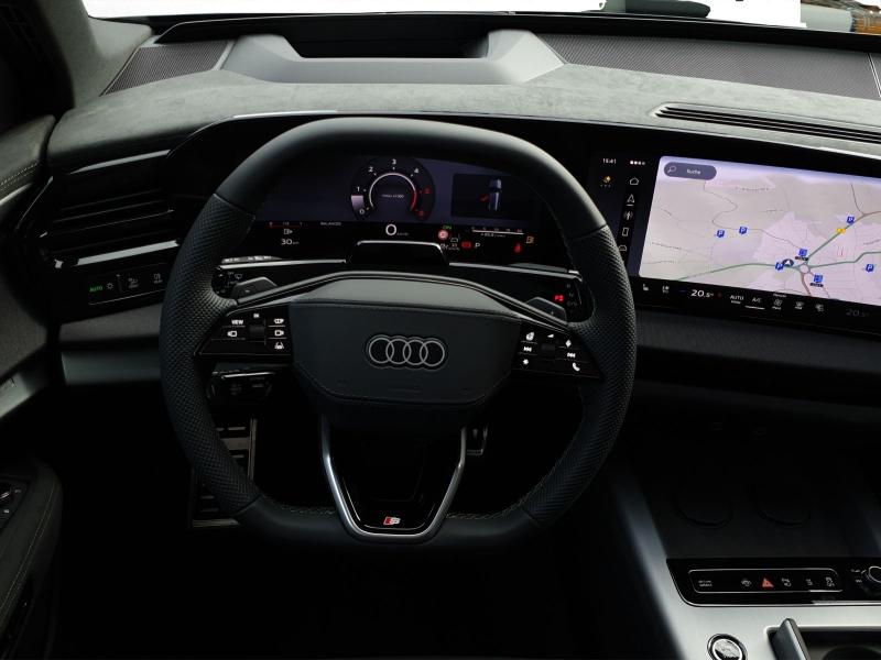 Audi Q7 S line – image 8 of 20