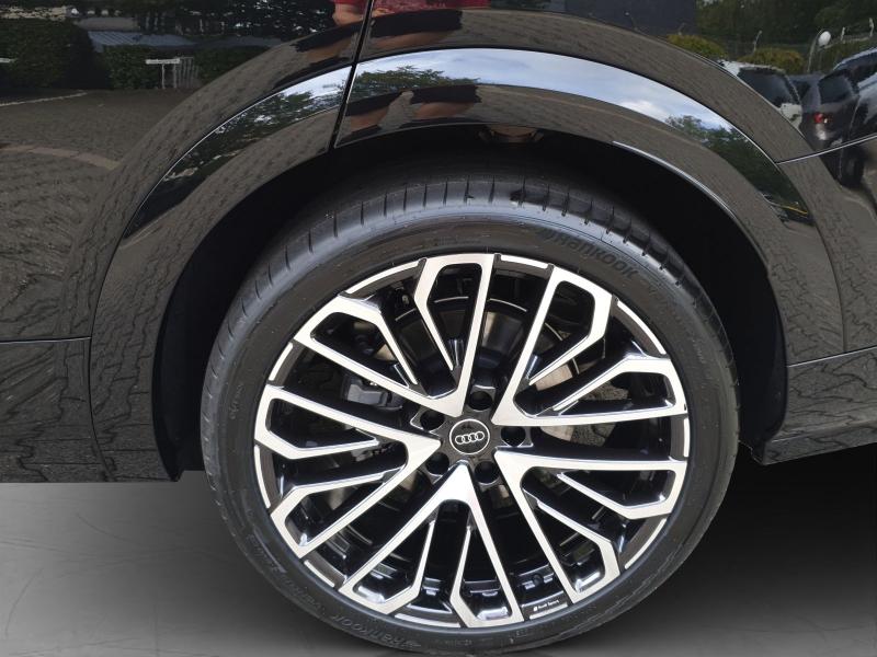 Audi Q7 S line – image 13 of 20