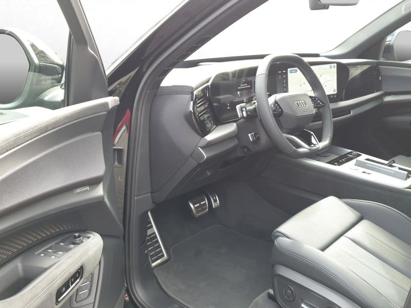 Audi Q7 S line – image 14 of 20