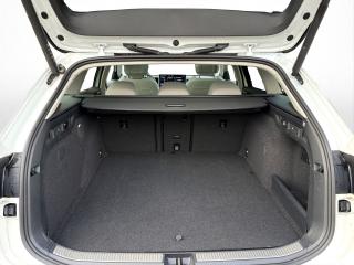 Volkswagen Passat Variant Elegance – image 11 of 25