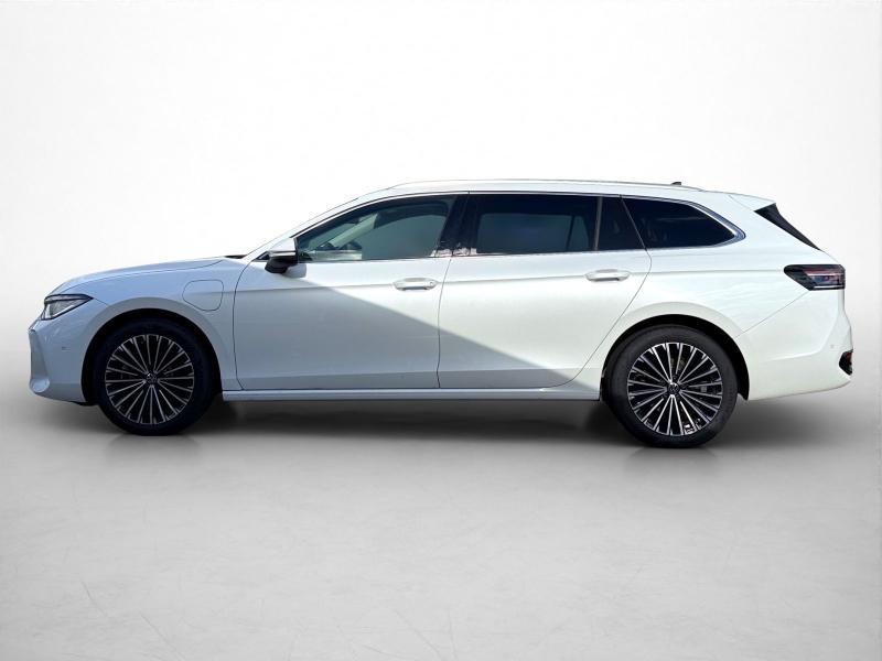 Volkswagen Passat Variant Elegance – image 3 of 25