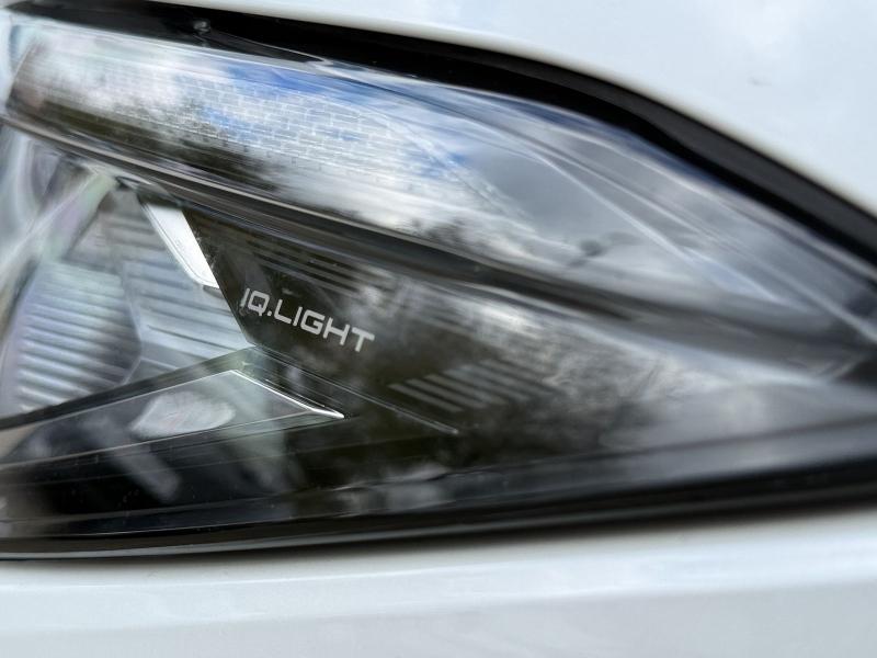Volkswagen Passat Variant Elegance – image 23 of 25