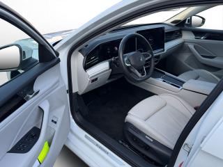 Volkswagen Passat Variant Elegance – image 14 of 25
