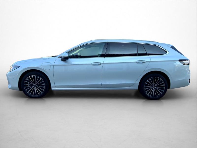 Volkswagen Passat Variant Elegance – image 3 of 25