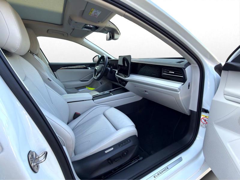 Volkswagen Passat Variant Elegance – image 4 of 25