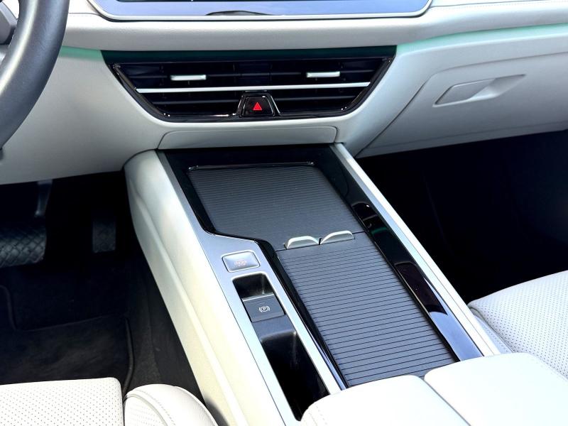 Volkswagen Passat Variant Elegance – image 7 of 25