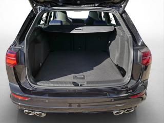 Volkswagen Golf Variant R – image 11 of 24