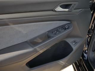 Volkswagen Golf Variant R – image 21 of 24