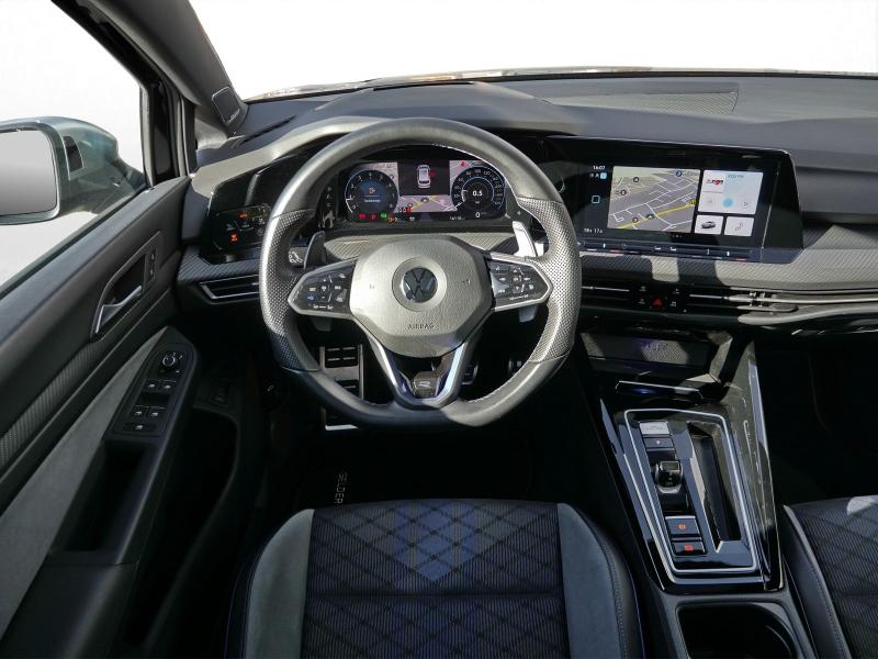 Volkswagen Golf Variant R – image 8 of 24