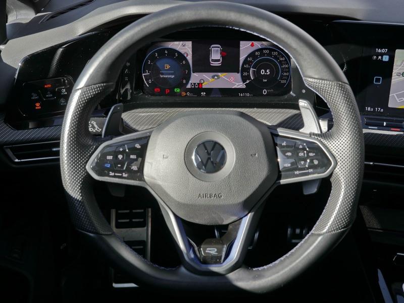 Volkswagen Golf Variant R – image 9 of 24