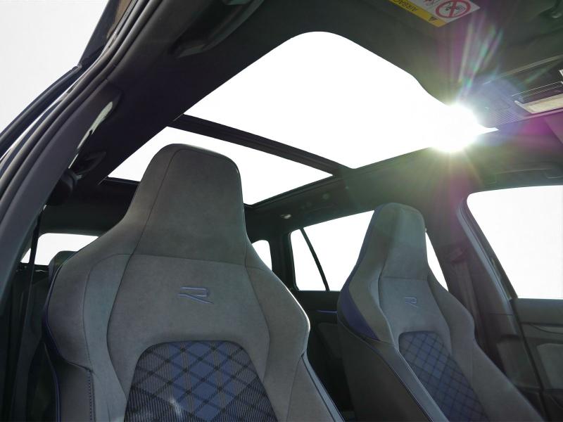 Volkswagen Golf Variant R – image 10 of 24