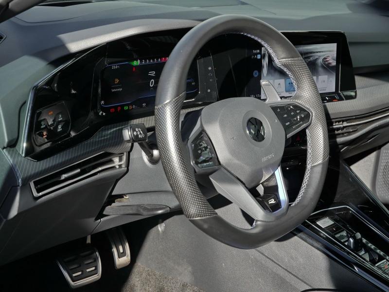 Volkswagen Golf Variant R – image 19 of 24