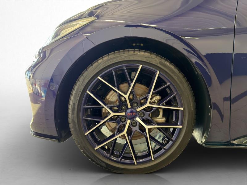 Volkswagen ID.3 GTX – image 12 of 17