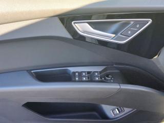 Audi Q4 e-tron S line – image 15 of 25