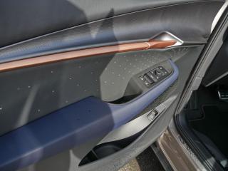 Cupra Tavascan VZ – image 21 of 24