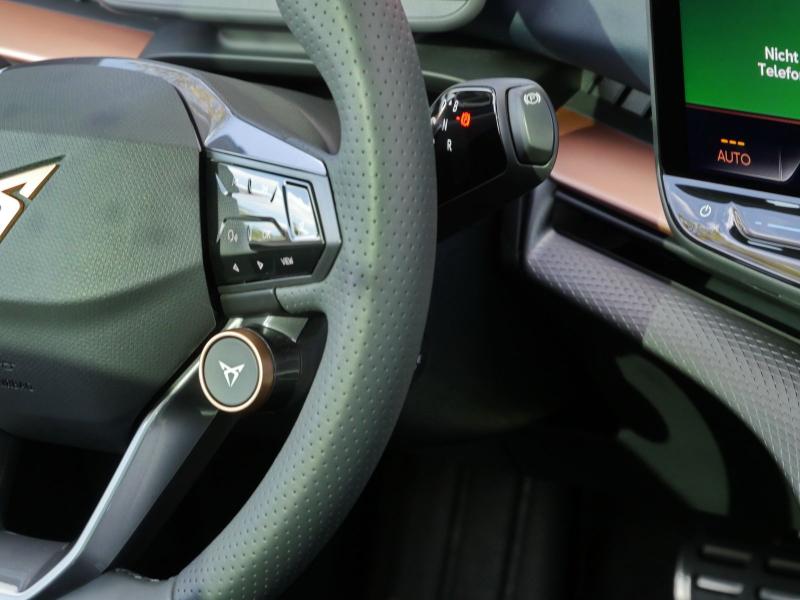 Cupra Tavascan VZ – image 7 of 24