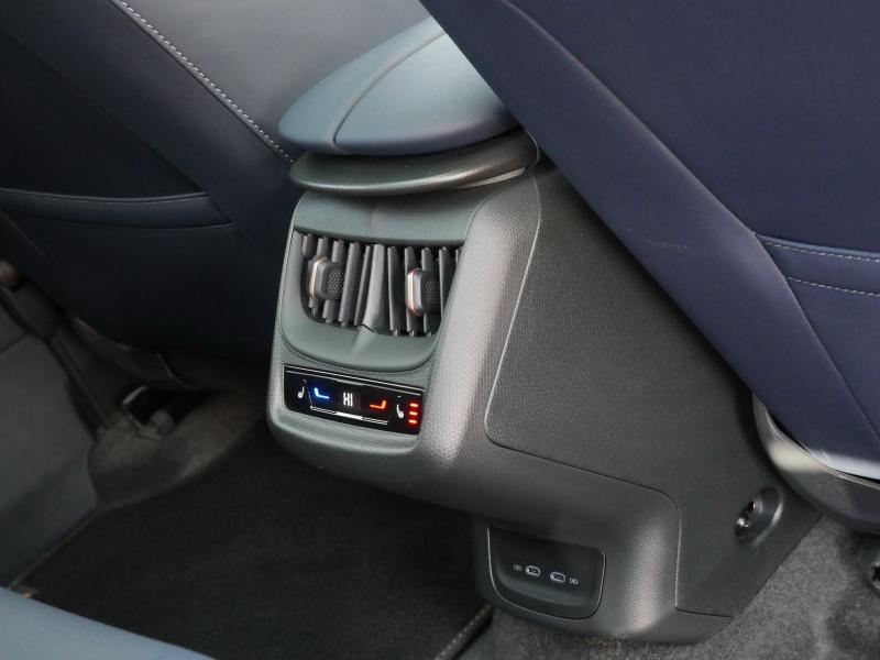 Cupra Tavascan VZ – image 17 of 24