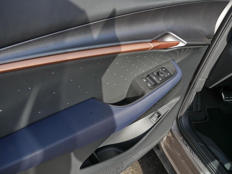Cupra Tavascan VZ – image 21 of 24