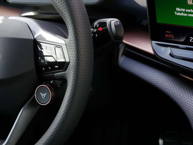 Cupra Tavascan VZ – image 7 of 24
