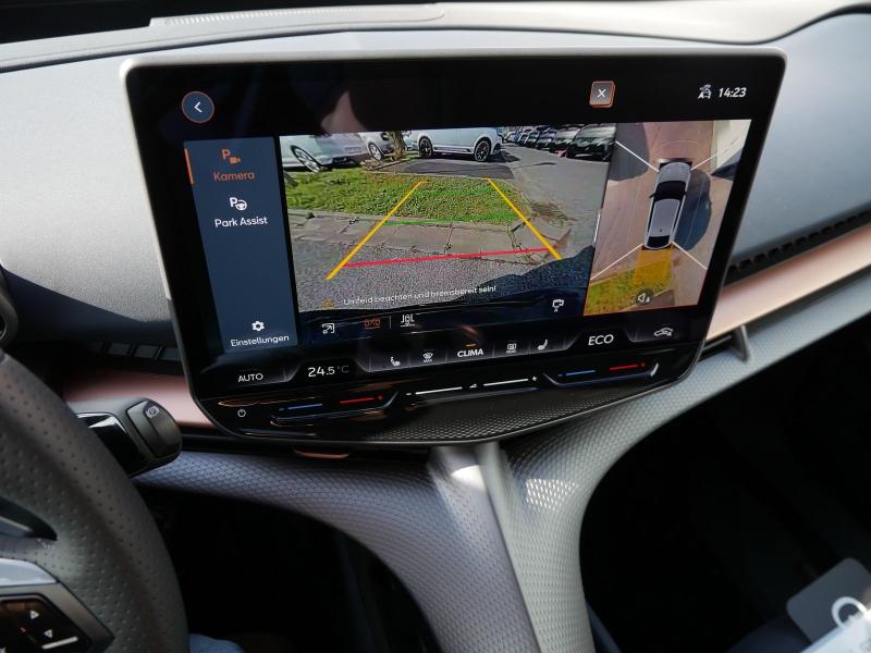 Cupra Tavascan VZ – image 15 of 24