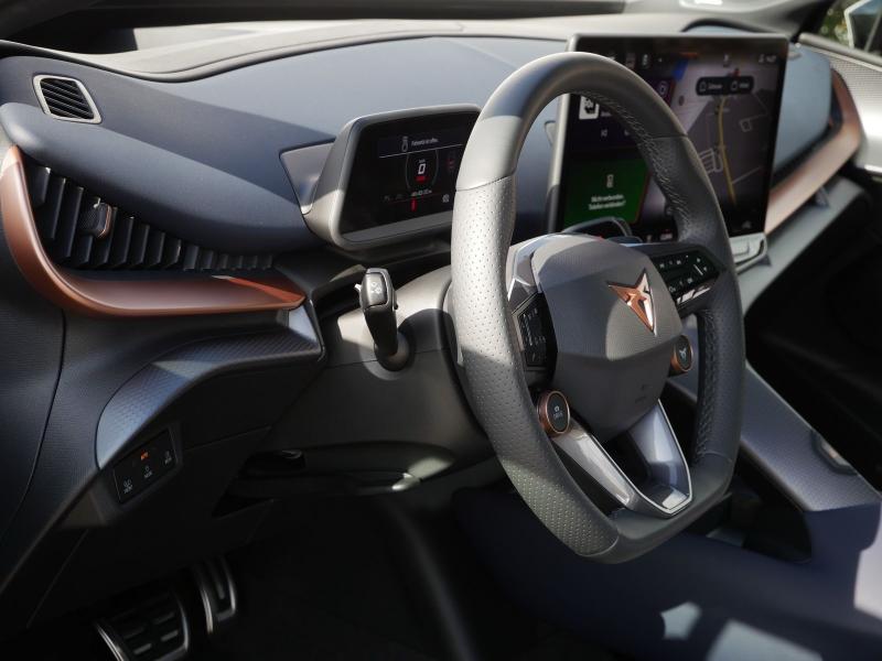 Cupra Tavascan VZ – image 19 of 24