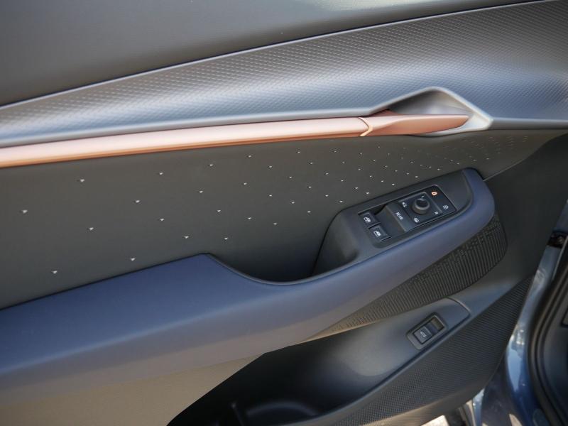 Cupra Tavascan VZ – image 21 of 24