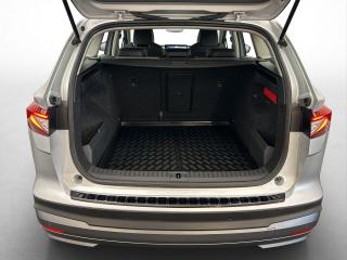 Škoda Enyaq Loft – image 11 of 17