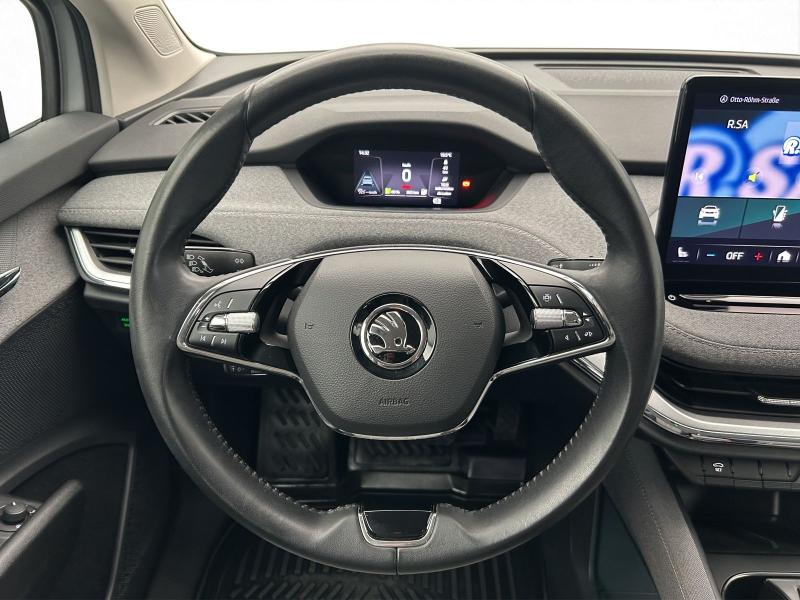 Škoda Enyaq Loft – image 8 of 17