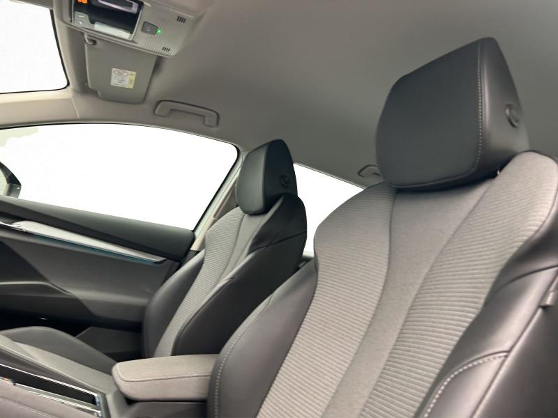 Škoda Enyaq Loft – image 10 of 17