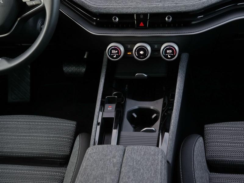 Škoda Superb Selection – image 7 of 24