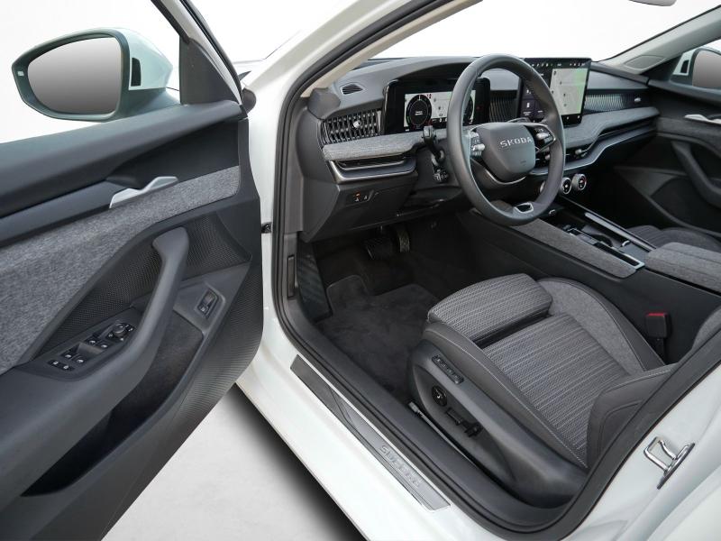 Škoda Superb Selection – image 14 of 24