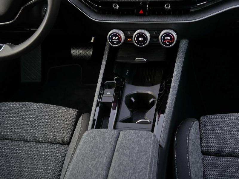 Škoda Superb Selection – image 7 of 24