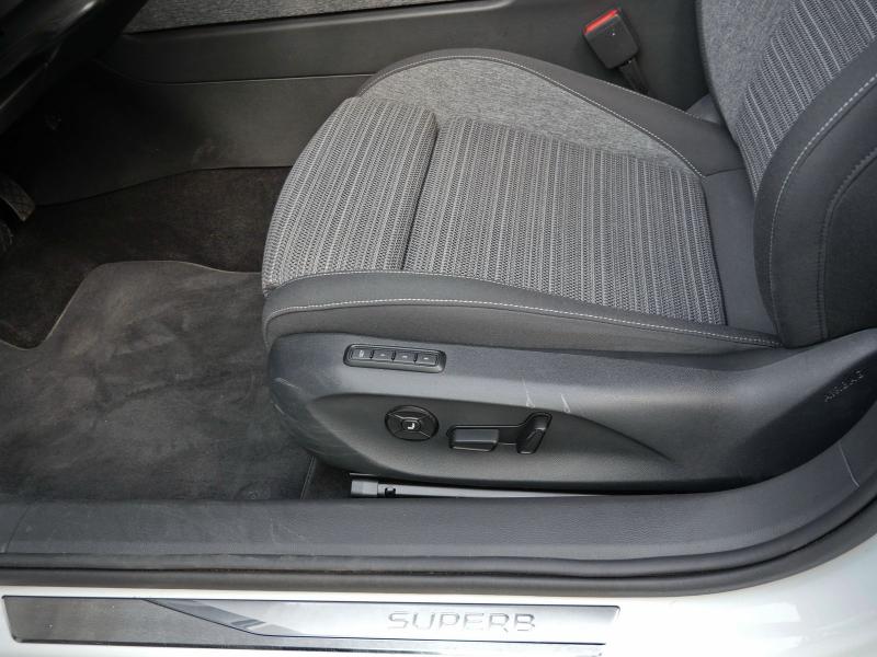 Škoda Superb Selection – image 22 of 24